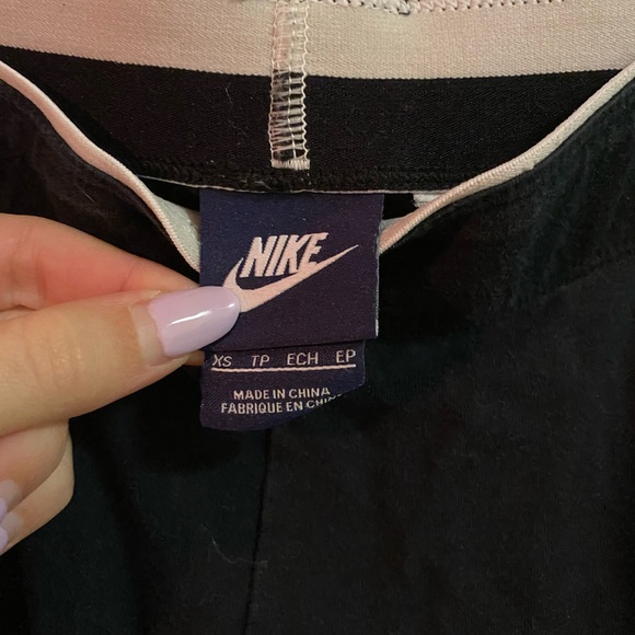 NIKE leggings - Picture 2 of 2